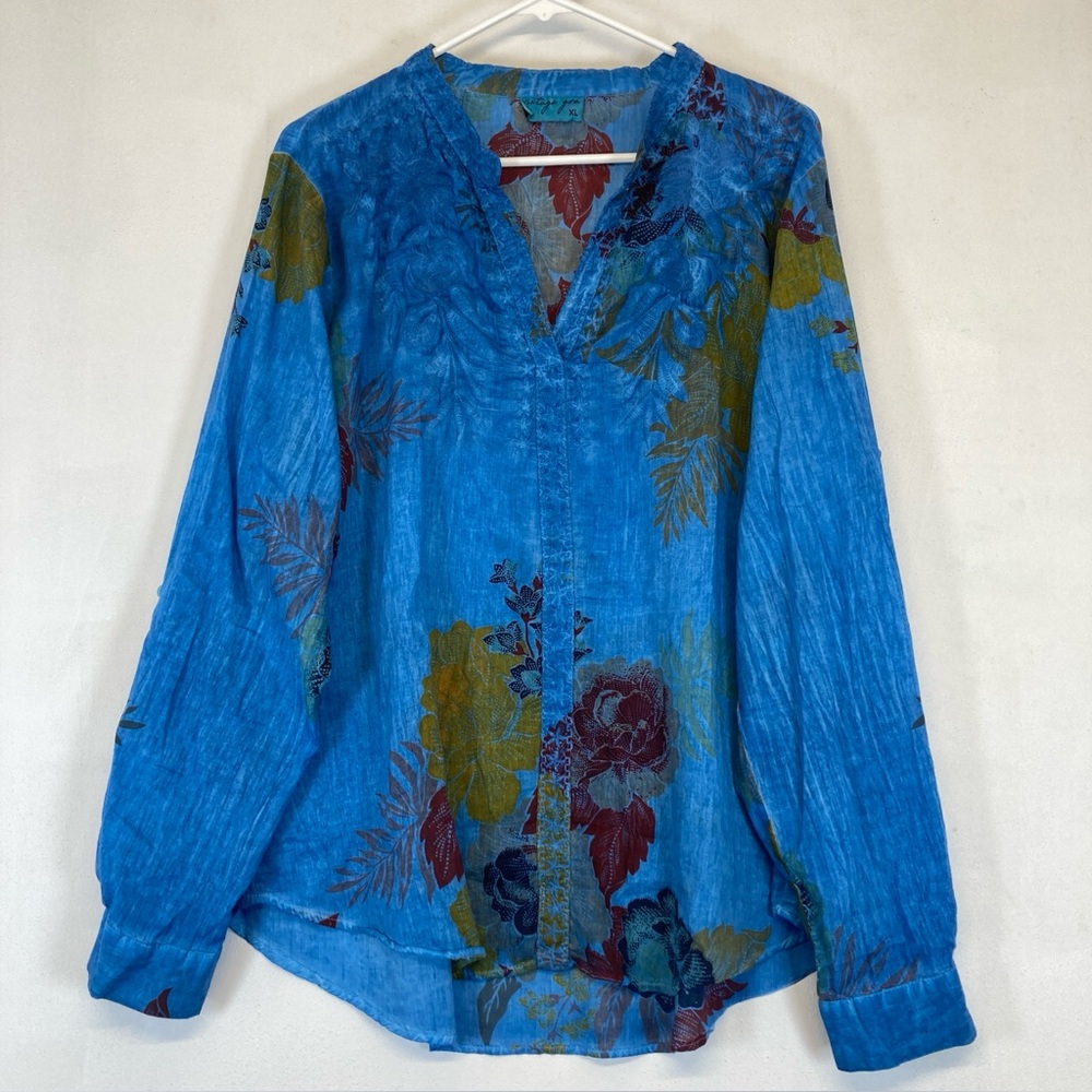 Vintage Gora Women’s Button Down Shirt Floral Embroidered  Blue Size XL